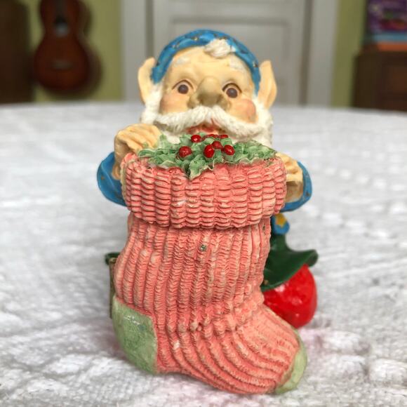 1994 Poly Stone Santa's Elf With Stocking Hinged Figurine 4" Gnome Bear Soldier - Picture 2 of 10